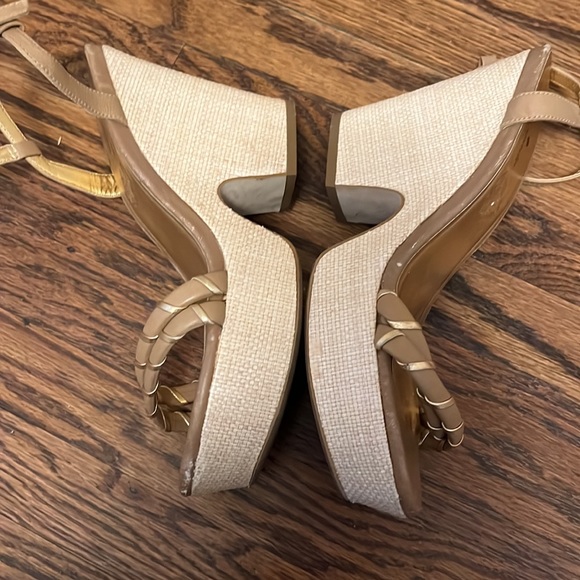 Kate Spade Whimsical Yet Practical Platform Heeled Shoe - Picture 6 of 10